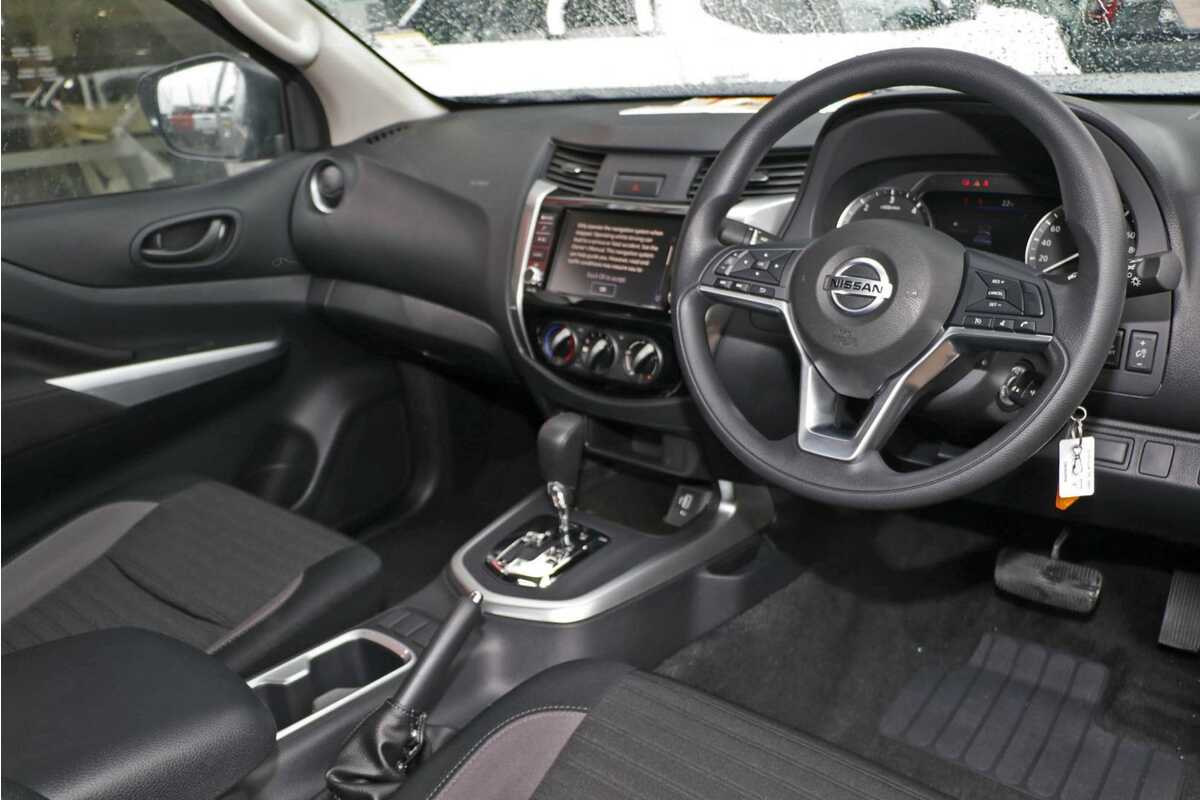 2023 Nissan Navara SL D23