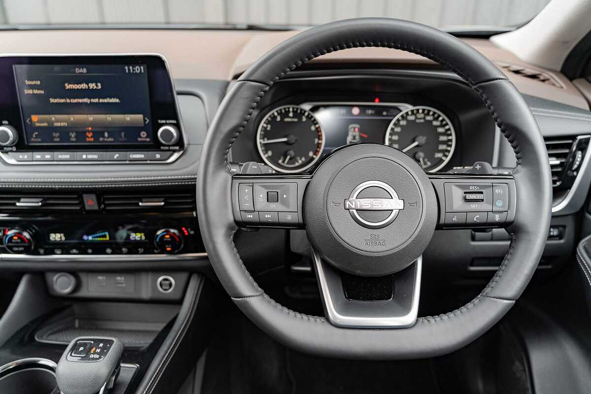 2022 Nissan X-TRAIL ST-L T33