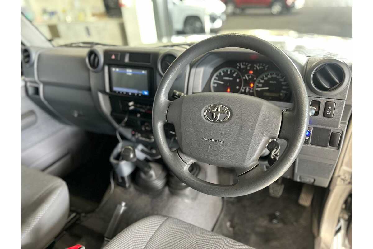 2011 Toyota Landcruiser GXL VDJ76R