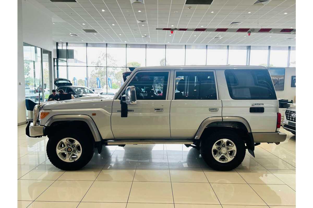 2011 Toyota Landcruiser GXL VDJ76R