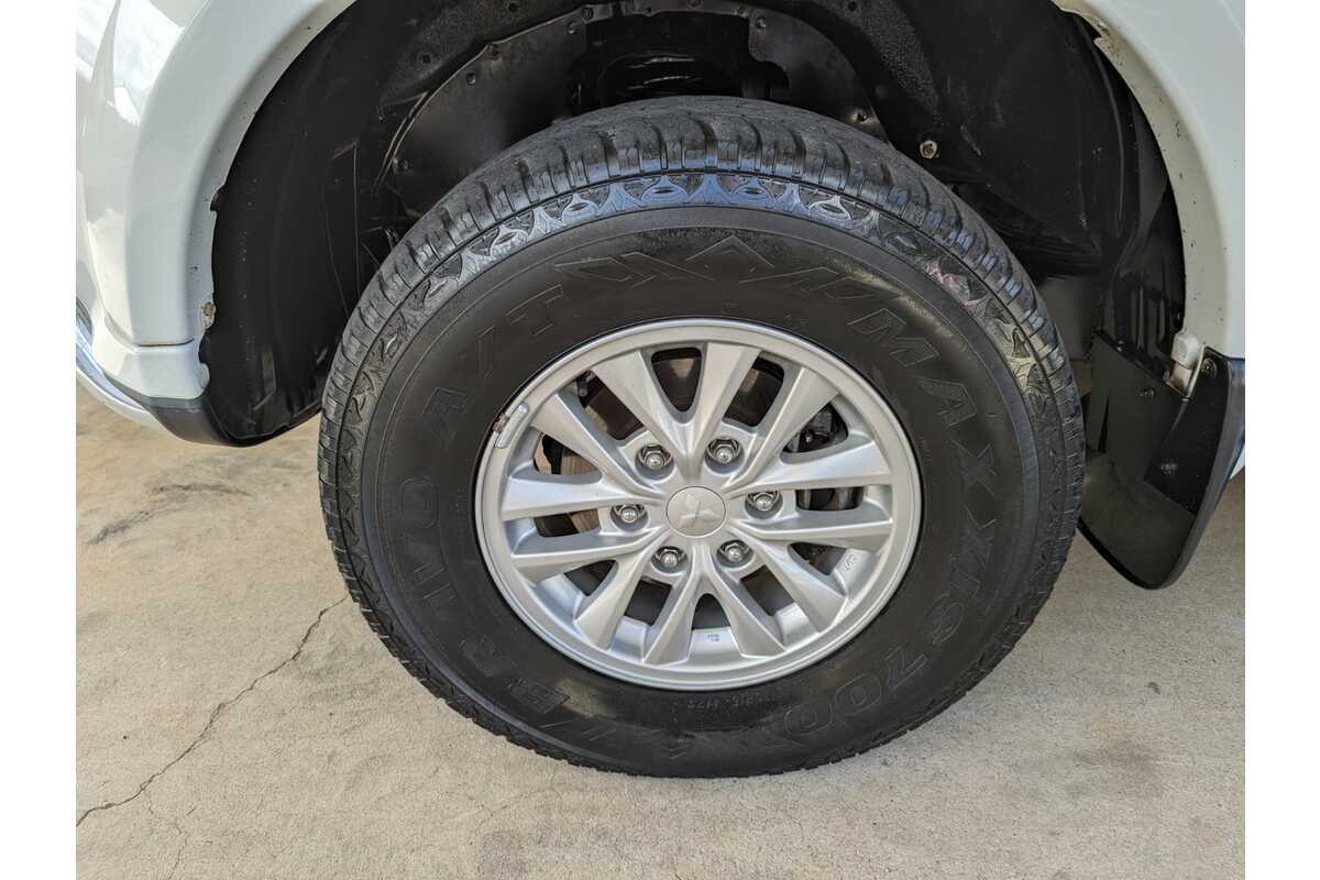 2014 Mitsubishi Challenger PC4WD PC2M45