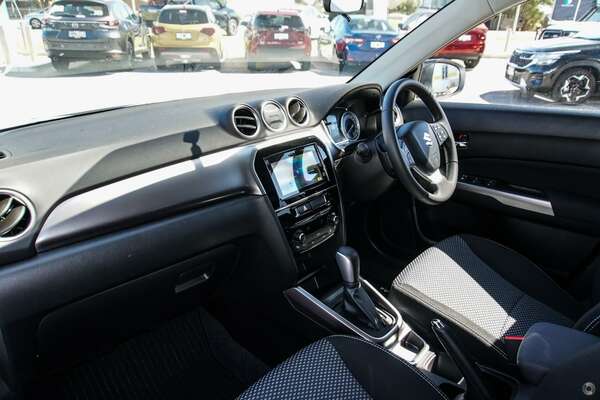 2023 Suzuki Vitara  LY Series II