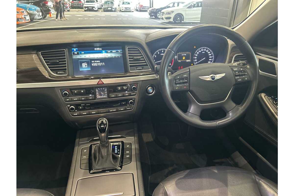 2016 Hyundai Genesis  DH