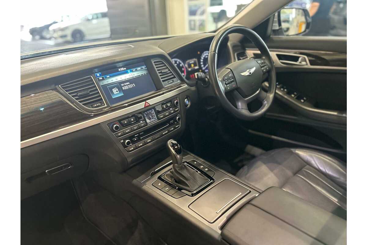 2016 Hyundai Genesis  DH