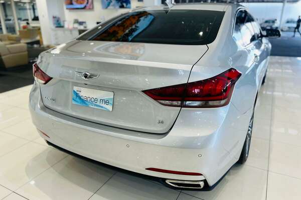 2016 Hyundai Genesis  DH