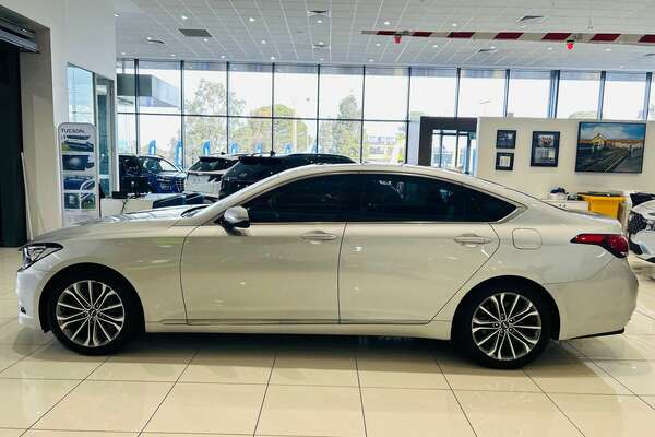 2016 Hyundai Genesis  DH