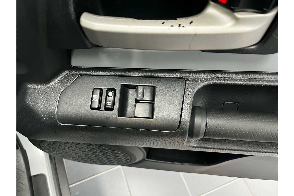 2014 Toyota FJ Cruiser  GSJ15R