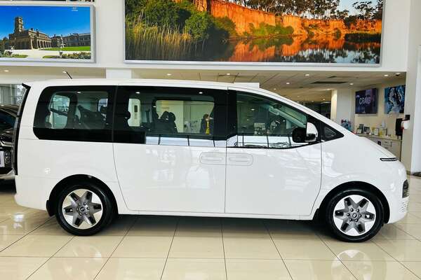 2022 Hyundai STARIA  US4.V2
