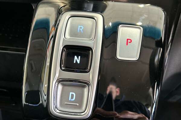 2022 Hyundai STARIA  US4.V2