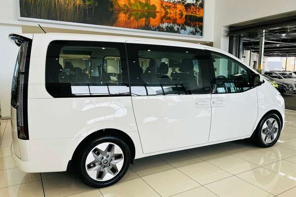 2022 Hyundai STARIA  US4.V2