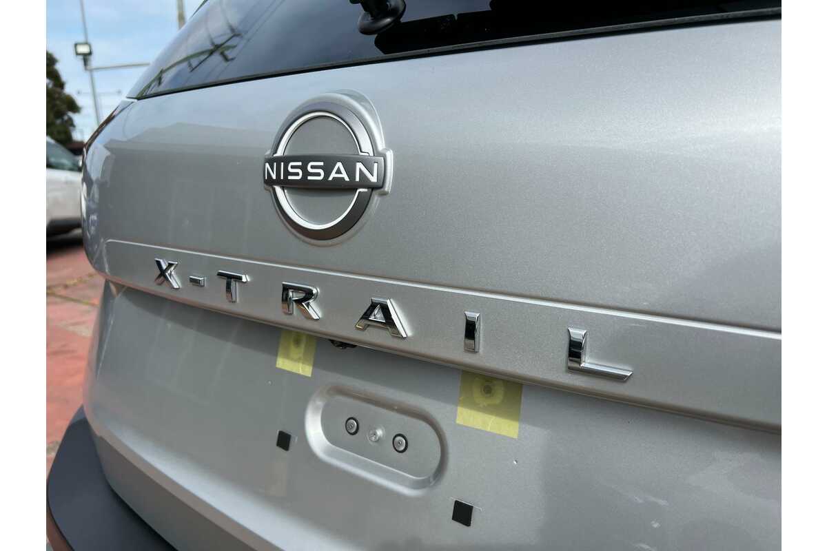 2023 Nissan X-TRAIL ST-L T33