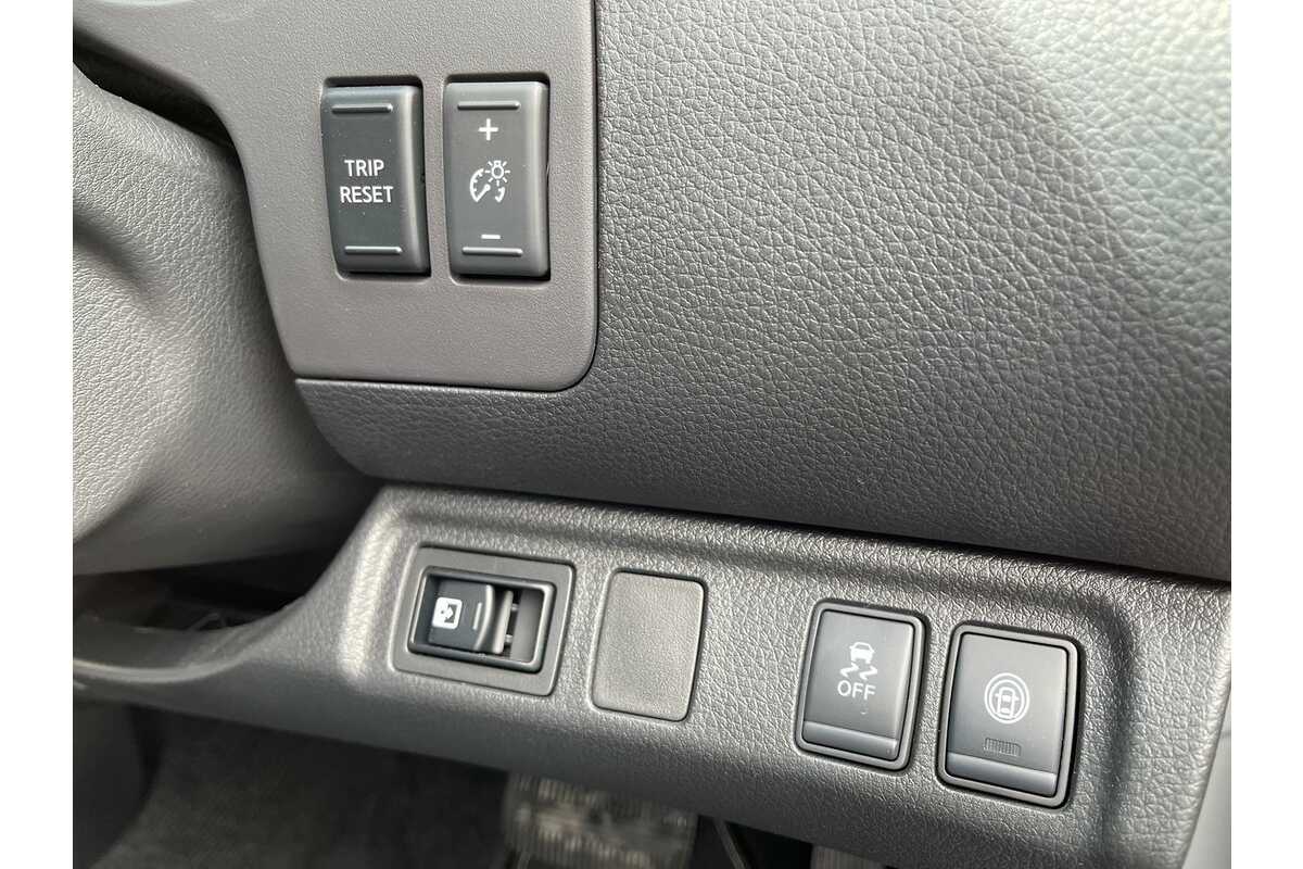 2023 Nissan Navara ST-X D23
