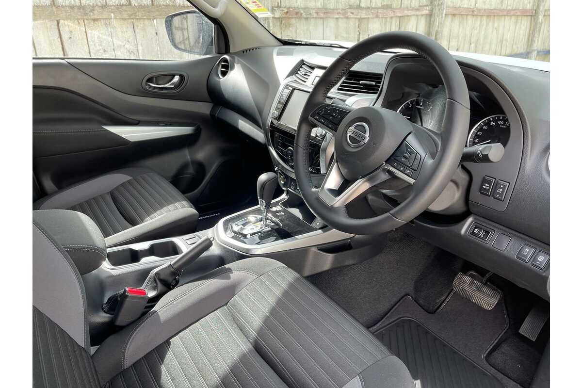 2023 Nissan Navara ST-X D23