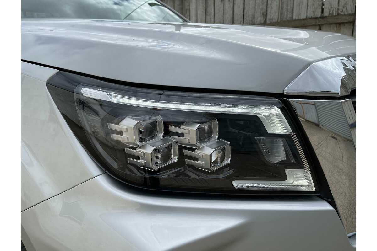 2023 Nissan Navara ST-X D23