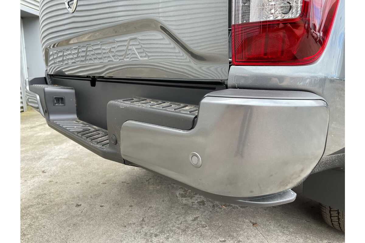 2023 Nissan Navara ST D23