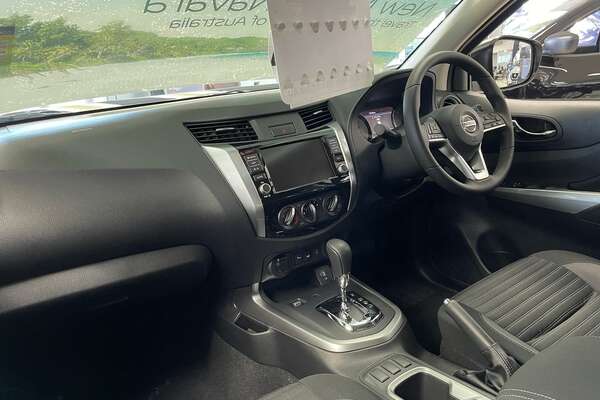 2023 Nissan Navara ST D23