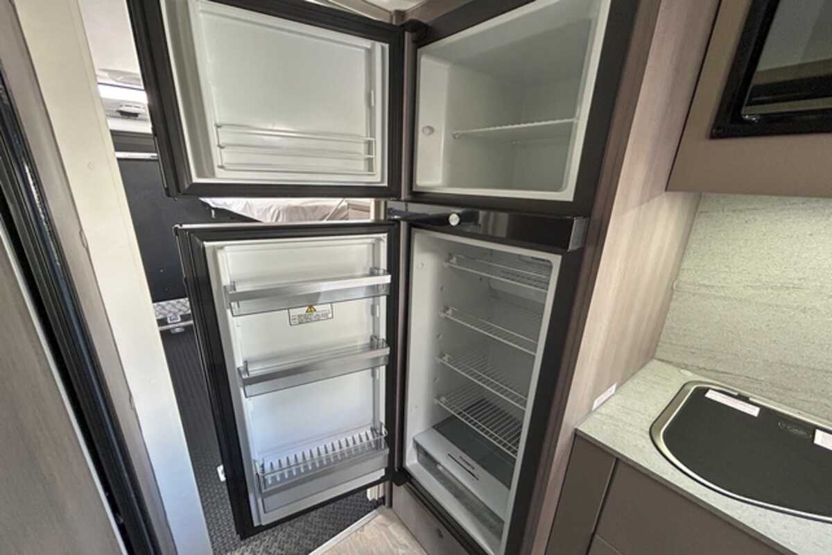 2023 Jayco BASE STATION CARAVAN 23.73-6.OB.BS-MY23