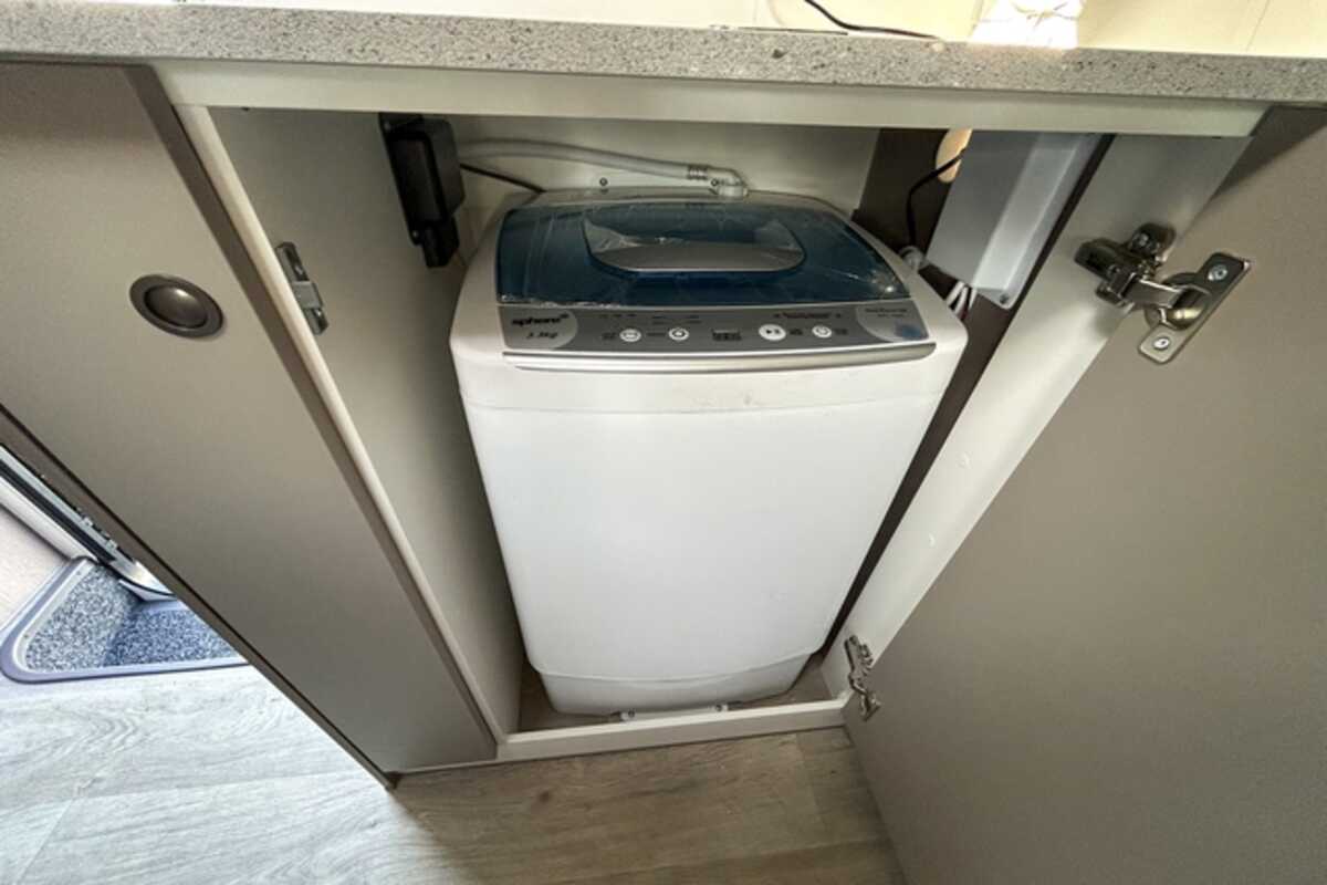 2023 Jayco BASE STATION CARAVAN 23.73-6.OB.BS-MY23