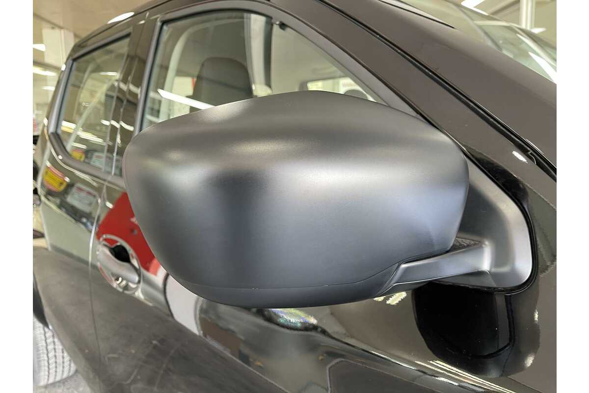 2023 Nissan Navara SL D23
