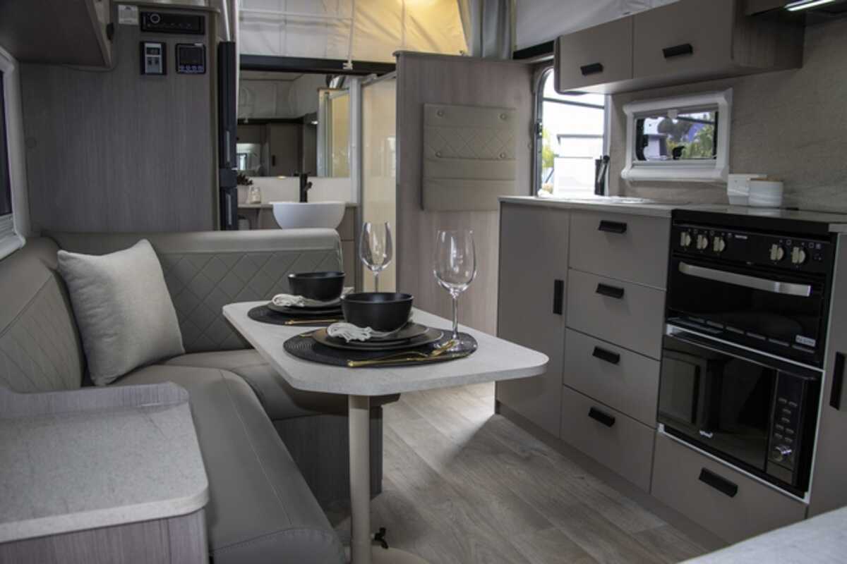 2023 Jayco JOURNEY POPTOP 17.55-8.OB.JY-MY23