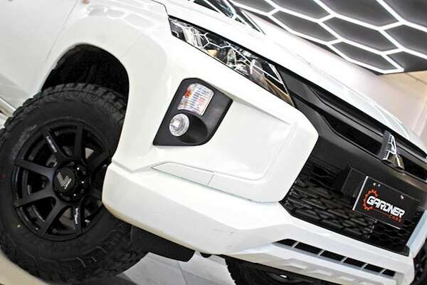 2020 Mitsubishi Triton GLX MR