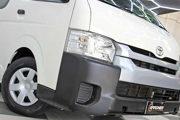 2019 Toyota Hiace Commuter TRH223R