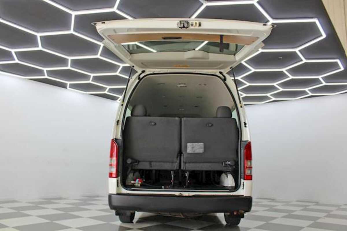 2019 Toyota Hiace Commuter TRH223R