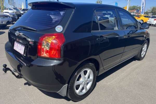 2005 Toyota Corolla Ascent Sport ZZE122R
