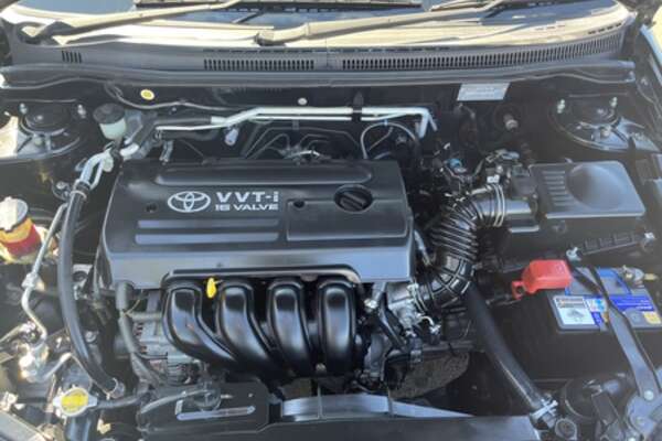 2005 Toyota Corolla Ascent Sport ZZE122R