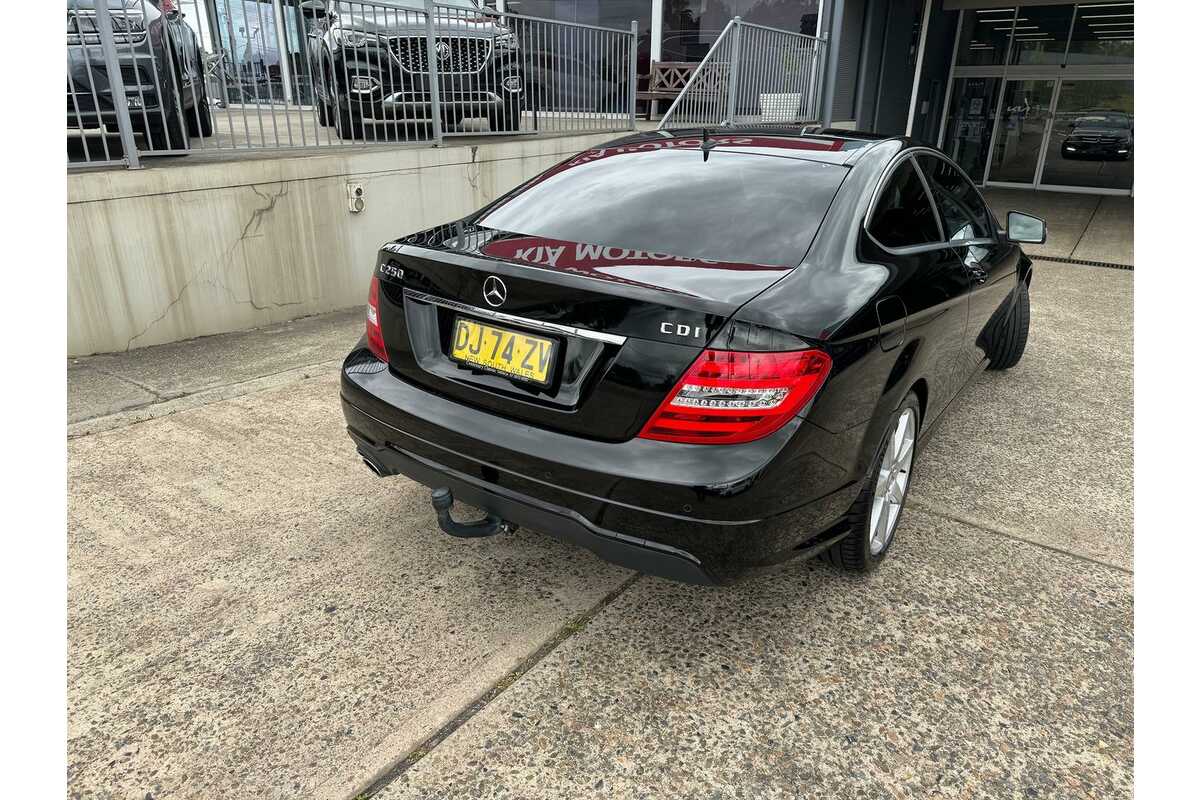 2012 Mercedes Benz C-Class C250 CDI BlueEFFICIENCY C204