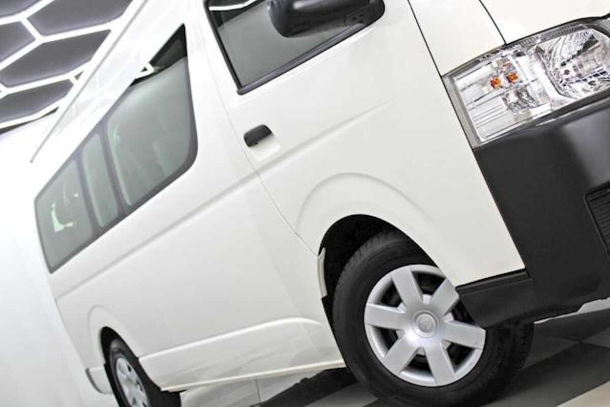 2018 Toyota HIACE COMMUTER KDH223R