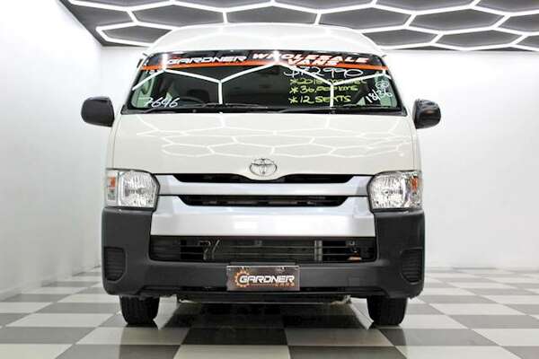 2018 Toyota HIACE COMMUTER KDH223R
