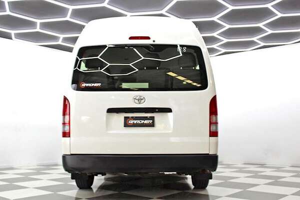 2018 Toyota HIACE COMMUTER KDH223R