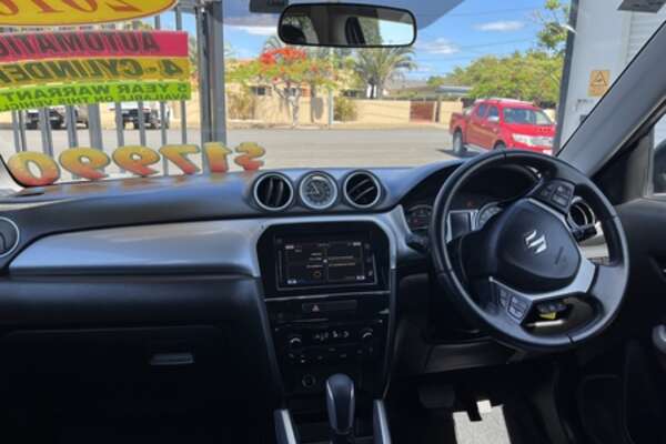 2016 Suzuki Vitara GLX LY