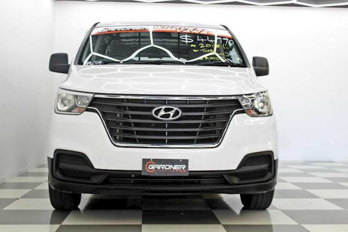 2018 Hyundai iLoad  TQ4