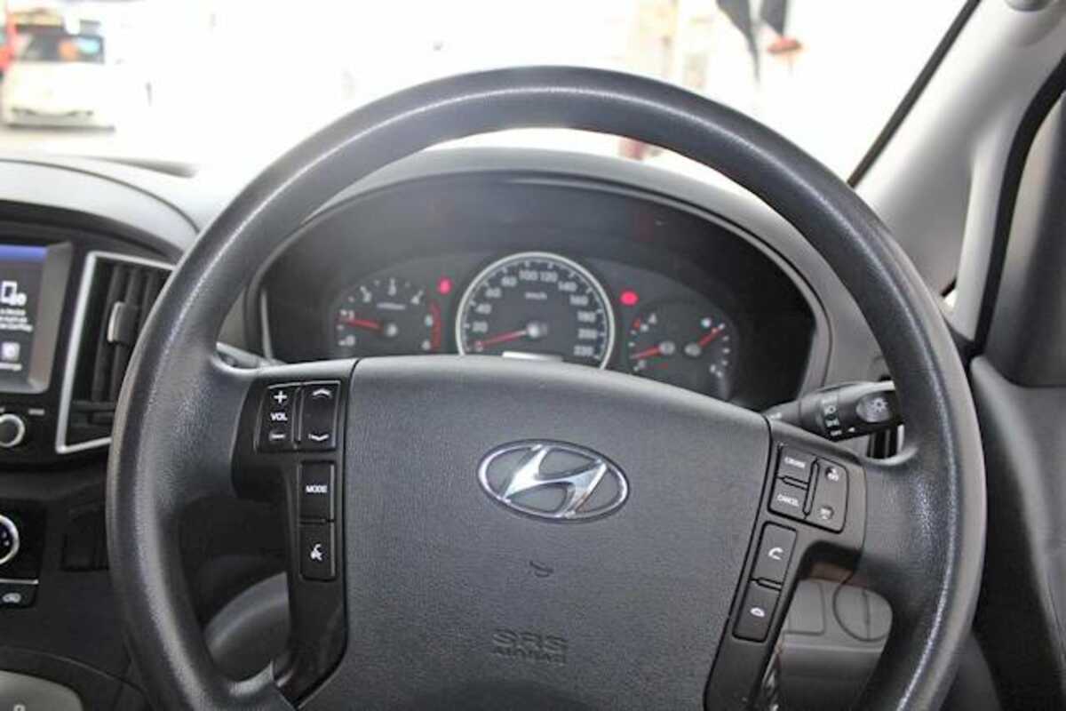 2018 Hyundai iLoad  TQ4