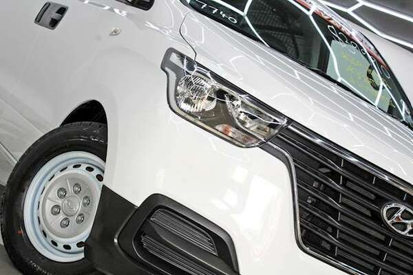 2019 Hyundai iLoad  TQ4
