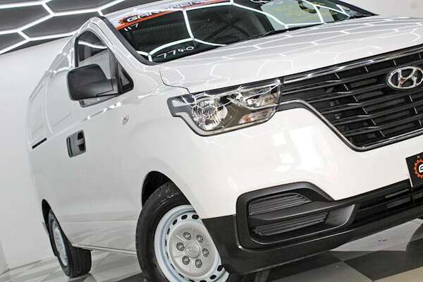 2019 Hyundai iLoad  TQ4