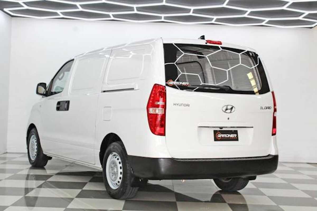 2019 Hyundai iLoad  TQ4