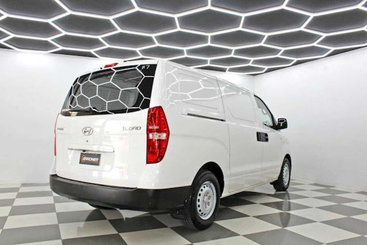 2019 Hyundai iLoad  TQ4