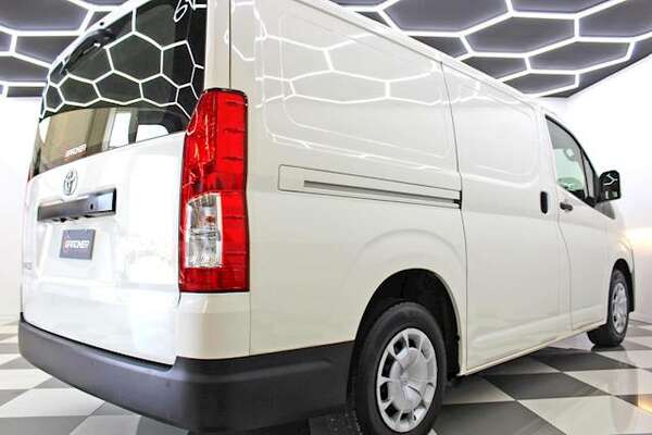 2020 Toyota Hiace  GDH300R