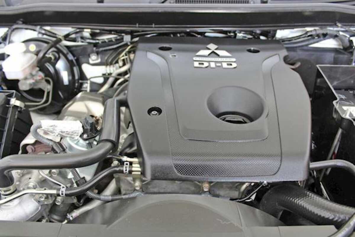 2020 Mitsubishi Triton GLX MR
