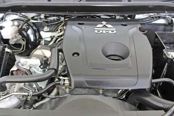 2020 Mitsubishi Triton GLX MR
