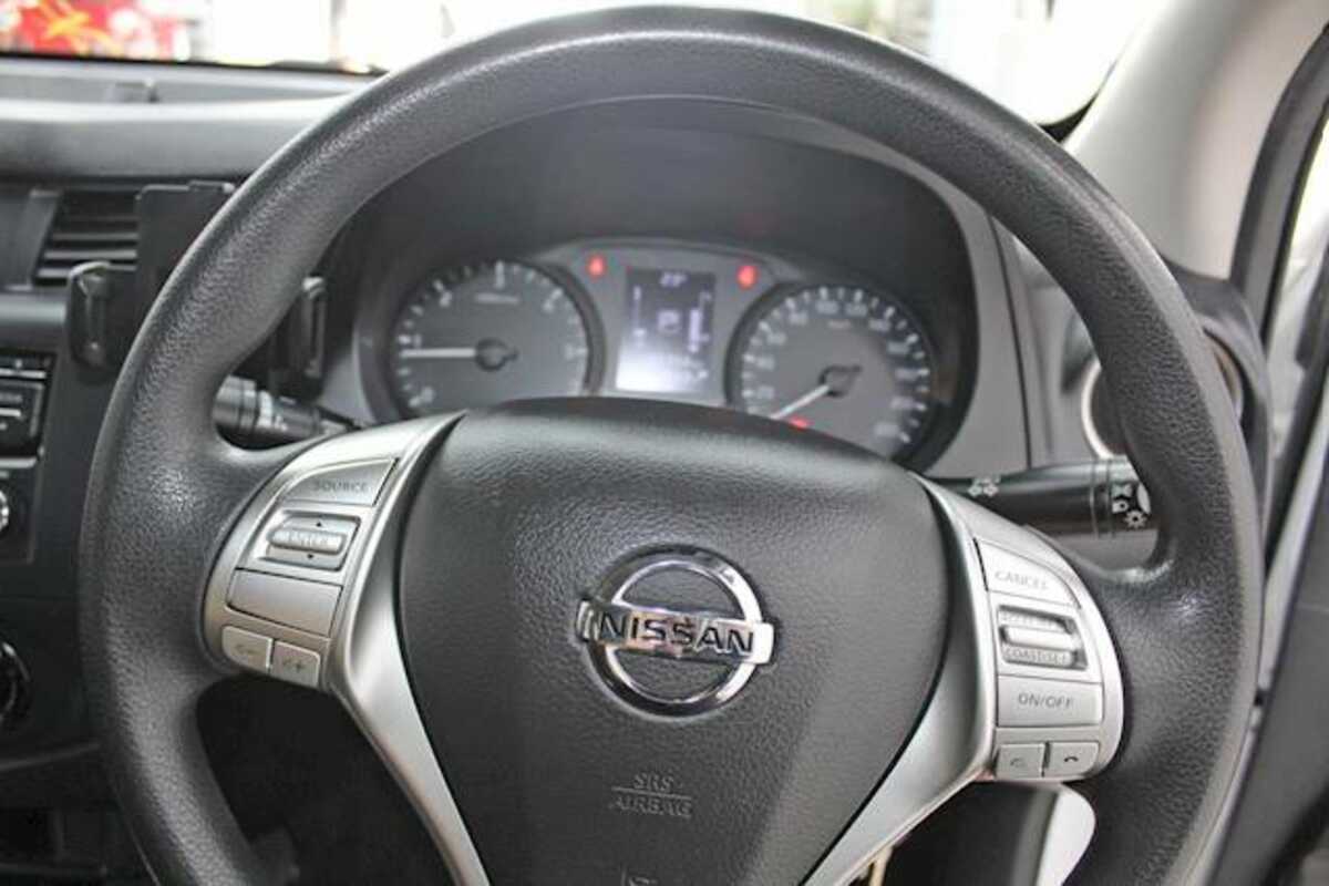 2019 Nissan Navara RX D23 Series 4