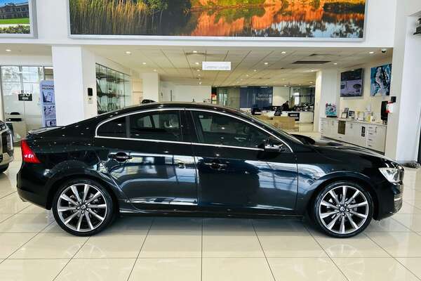 2014 Volvo S60 T4 Sprint Edition