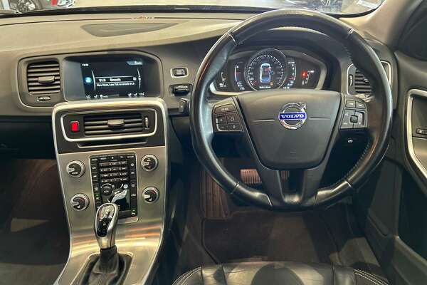 2014 Volvo S60 T4 Sprint Edition