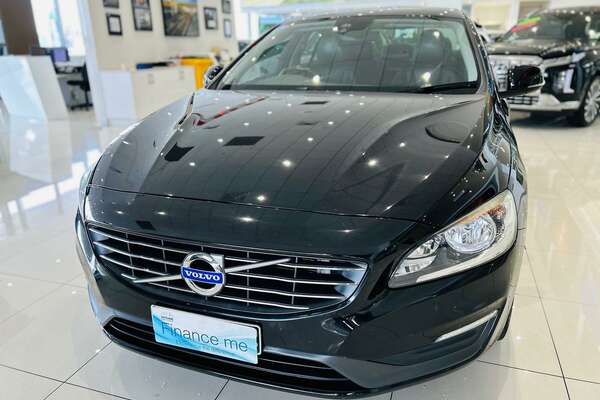 2014 Volvo S60 T4 Sprint Edition