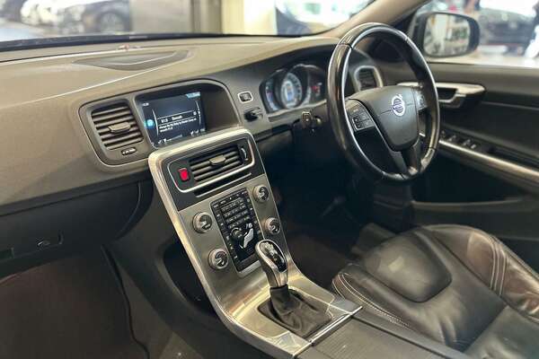 2014 Volvo S60 T4 Sprint Edition