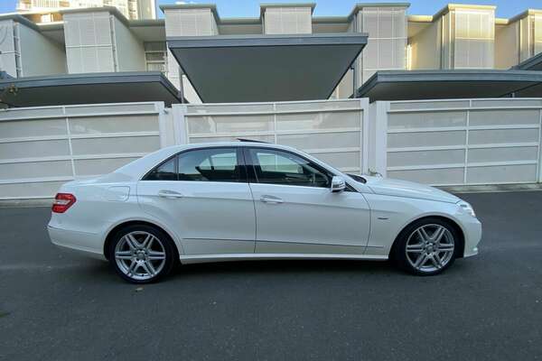 2011 Mercedes-Benz E-Class E250 CDI BlueEFFICIENCY Avantgarde W212