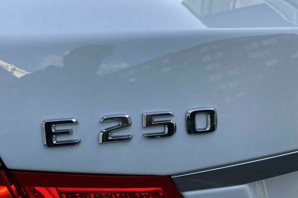 2011 Mercedes Benz E-Class E250 CDI BlueEFFICIENCY Avantgarde W212